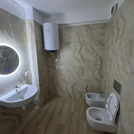 Habitación en casa particular Kren Tirana